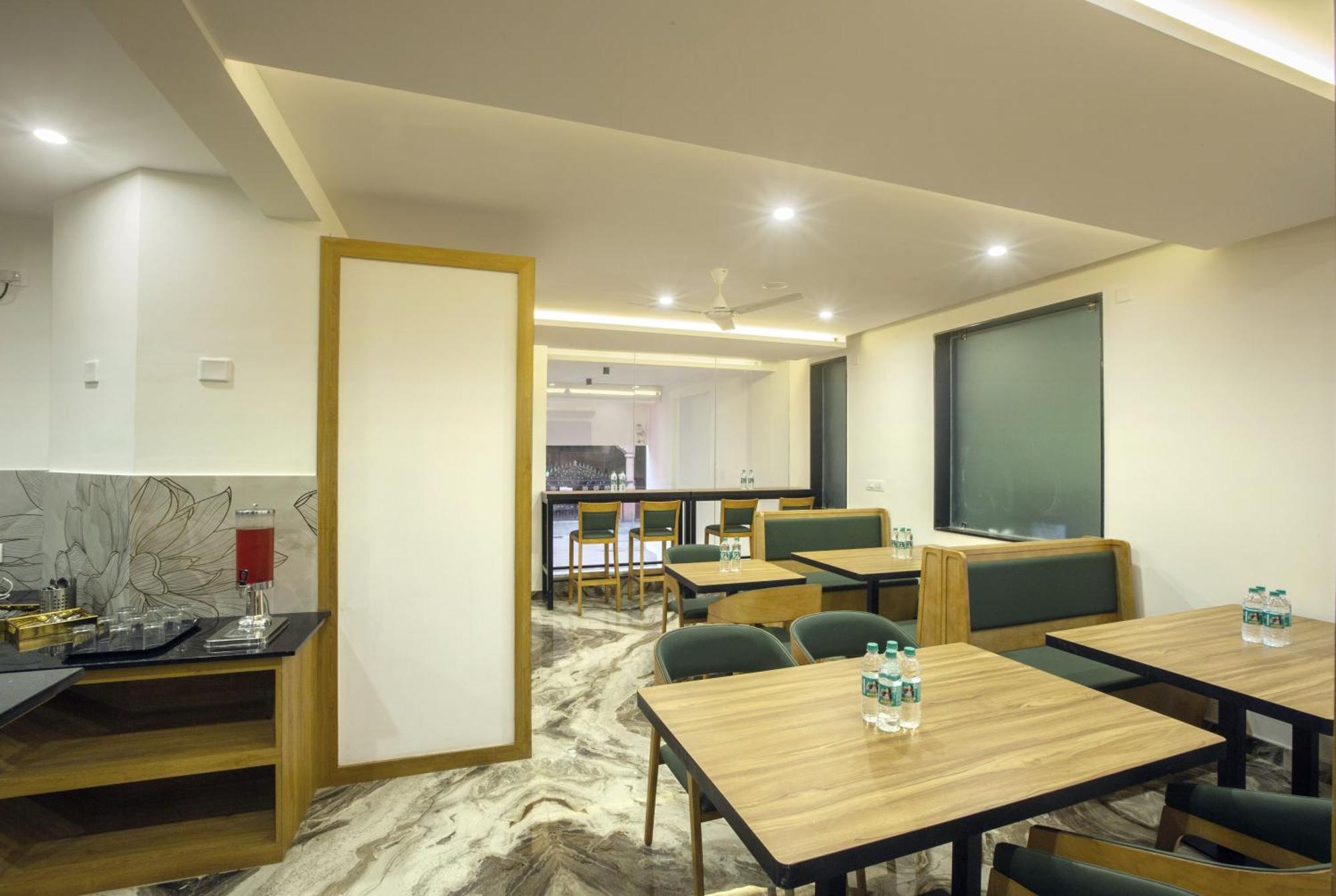 Hotel Sterling Plaza- Bangalore International Airport Dod Jala Extérieur photo