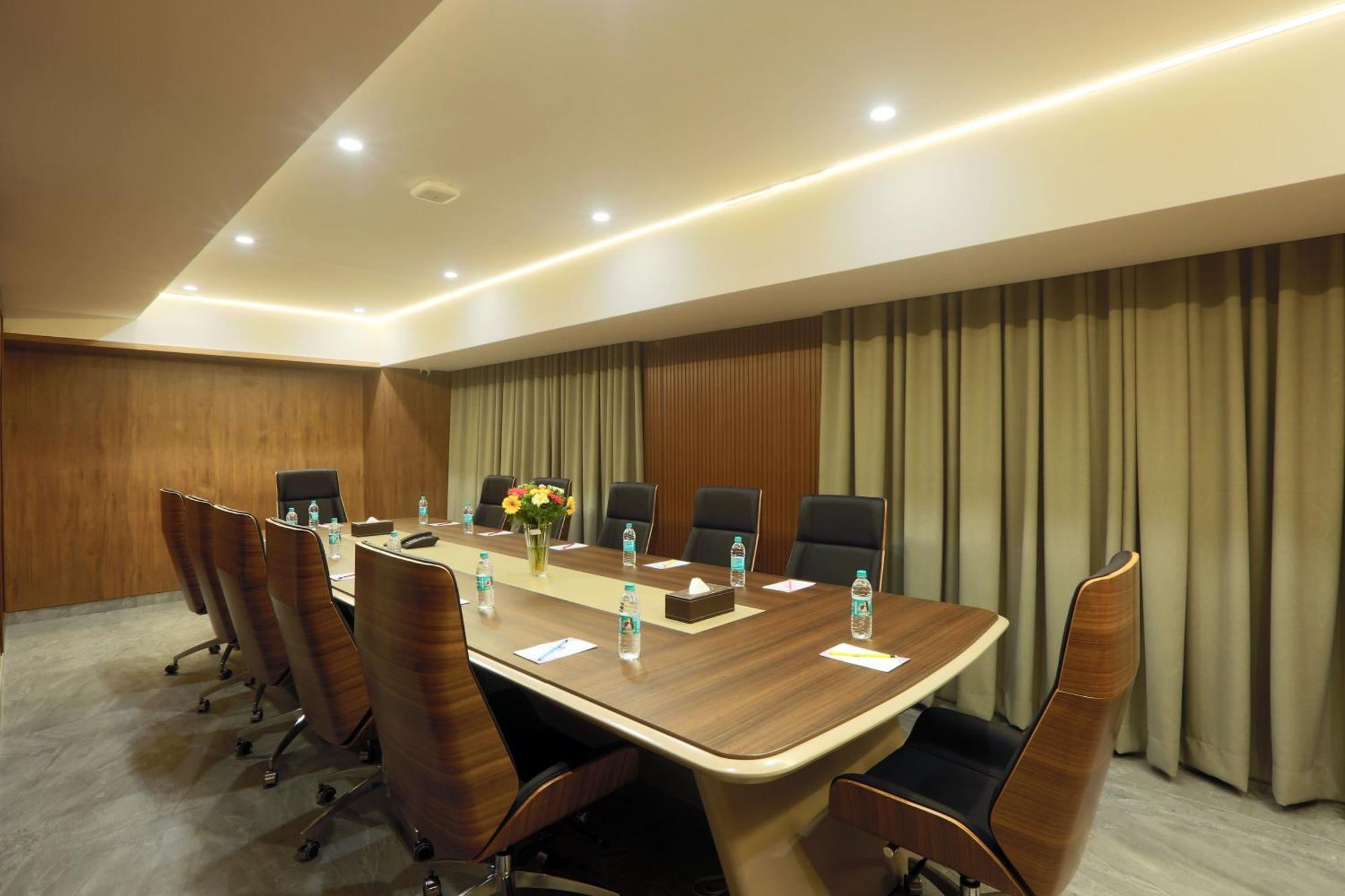 Hotel Sterling Plaza- Bangalore International Airport Dod Jala Extérieur photo