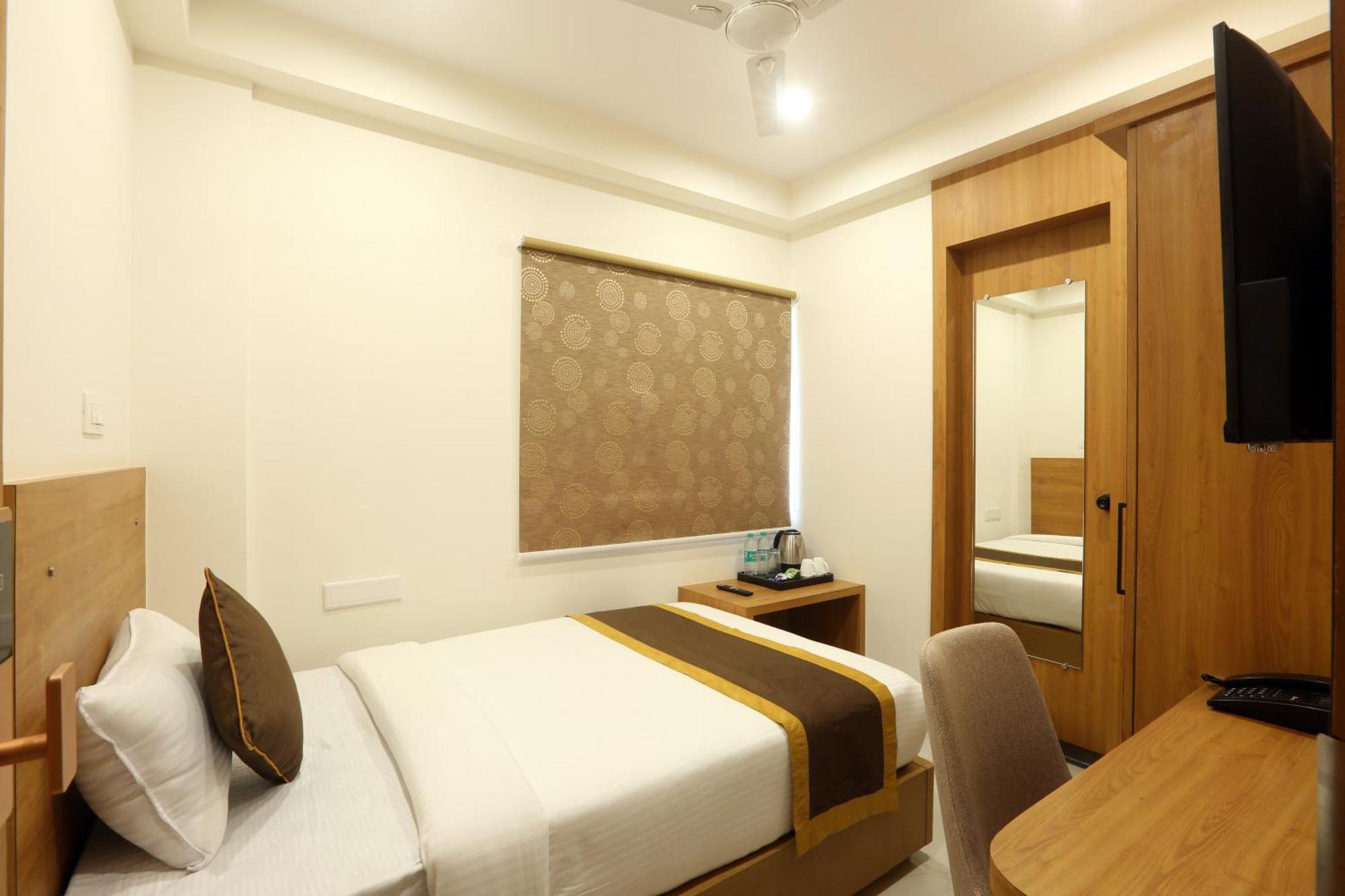 Hotel Sterling Plaza- Bangalore International Airport Dod Jala Extérieur photo